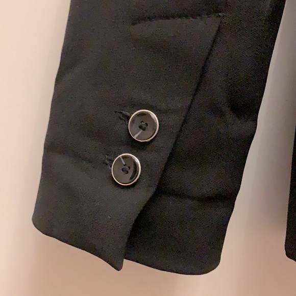 Black Boyfriend Style Blazer - Picture 5 of 6